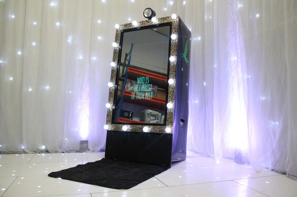 Limelight Photo Booths | Magic Mirror and Booth Hire, Sussex - Image 2