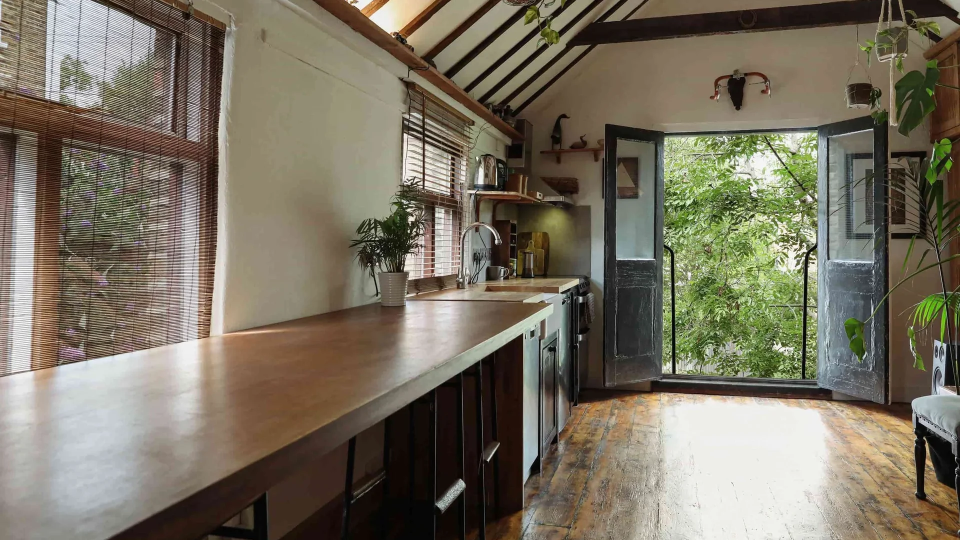 Green Lens Studios | Photo & Location Studio Hire, Harringay N4